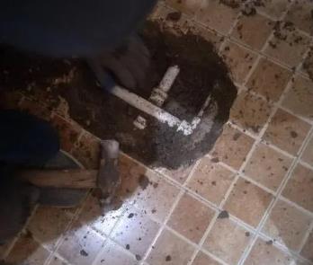 临河卫生间漏水维修公司为您分享下卫生间渗水如何处理及注意事项