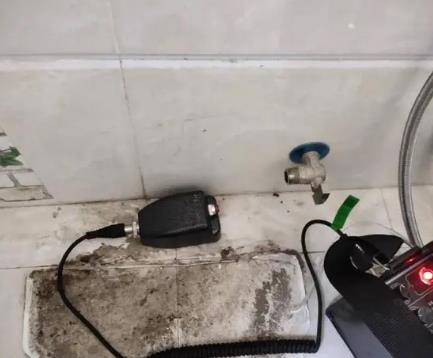 临河屋顶漏水维修公司分享下卫生间漏水的危害及解决方法
